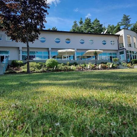 Hotel Mikorzyn Ślesin Exterior foto
